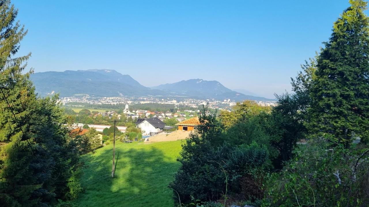 Fridas Place - Der Blick Ueber Ganz Villach - 160 M2 Ferienoase - Ganzes Haus Bis Zu 8 Personen Exterior photo