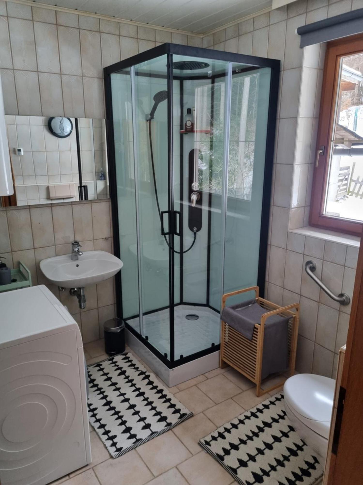 Fridas Place - Der Blick Ueber Ganz Villach - 160 M2 Ferienoase - Ganzes Haus Bis Zu 8 Personen Exterior photo